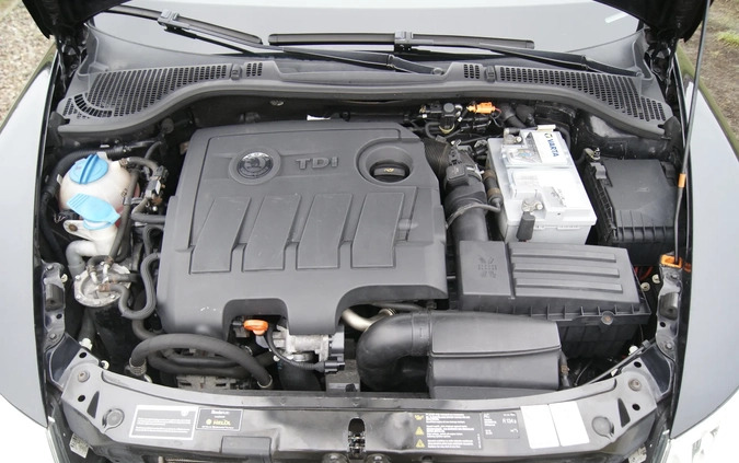 Skoda Octavia cena 21500 przebieg: 275744, rok produkcji 2009 z Rawicz małe 352